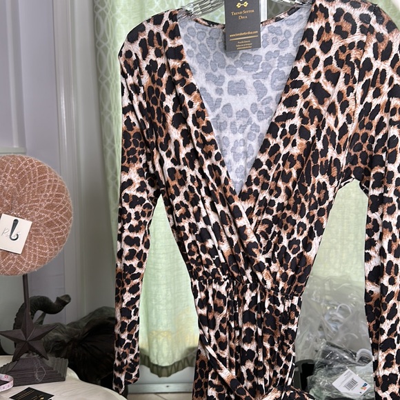 GIRLY & FLIRTY LEOPARD PRINT JUMPSUIT - Picture 6 of 7